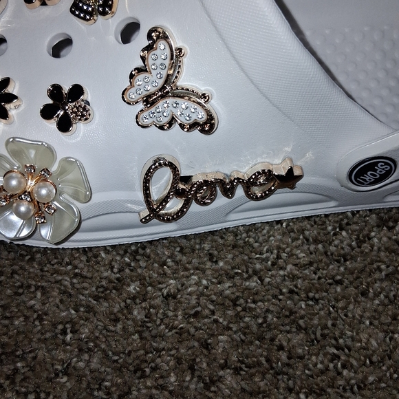 NEW WHITE BLING Imitation Croc - Picture 12 of 15